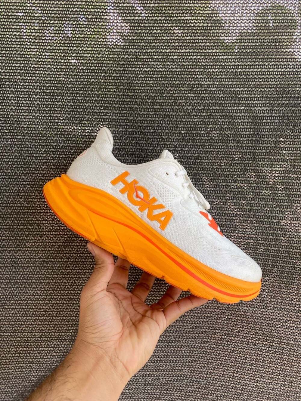 Hoka Clifton 10 Frost Orange White Zest Men's Running Shoes Size 10.5